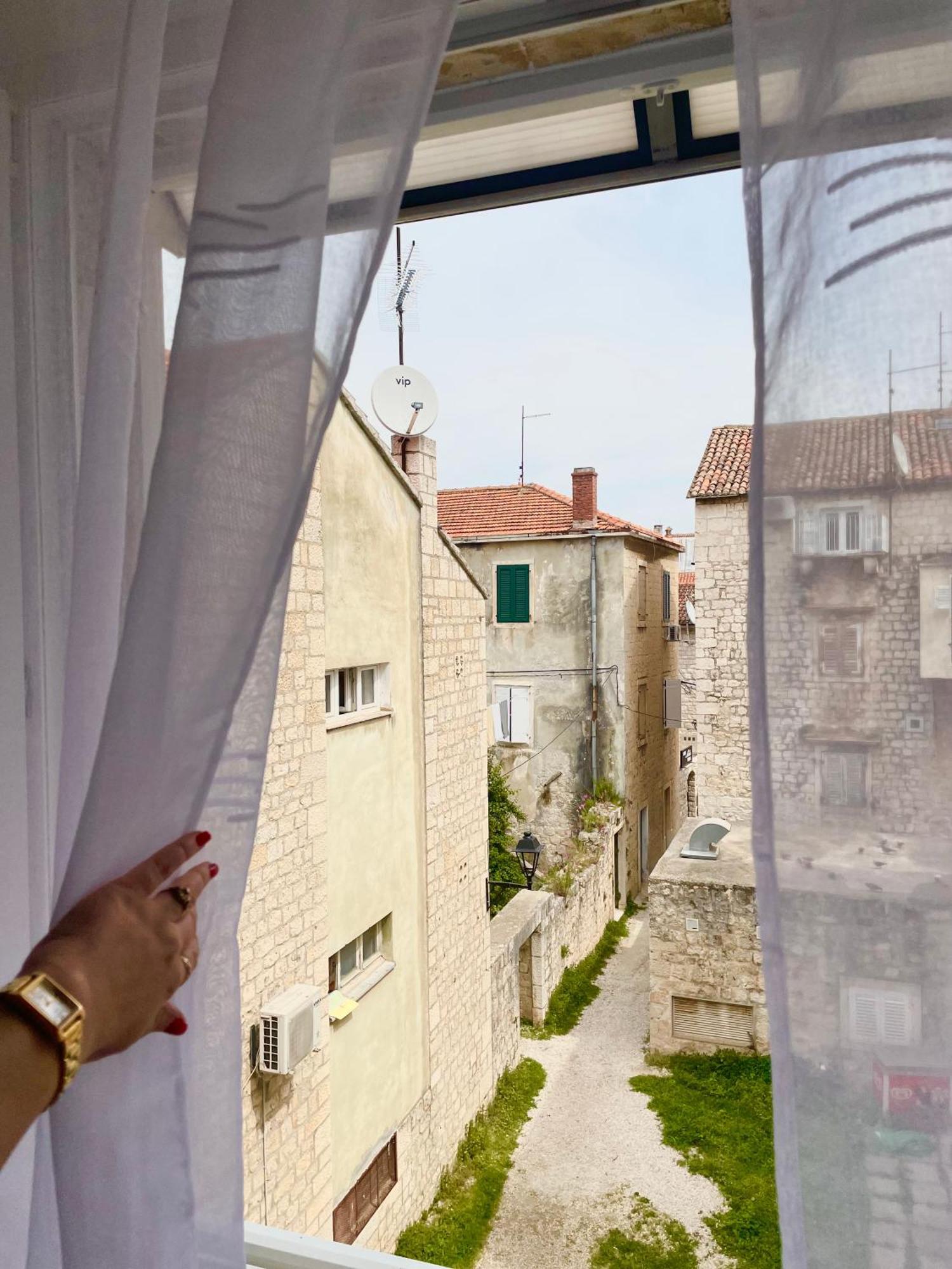Dinka Old Town Apartment With Sea View تروغير المظهر الخارجي الصورة